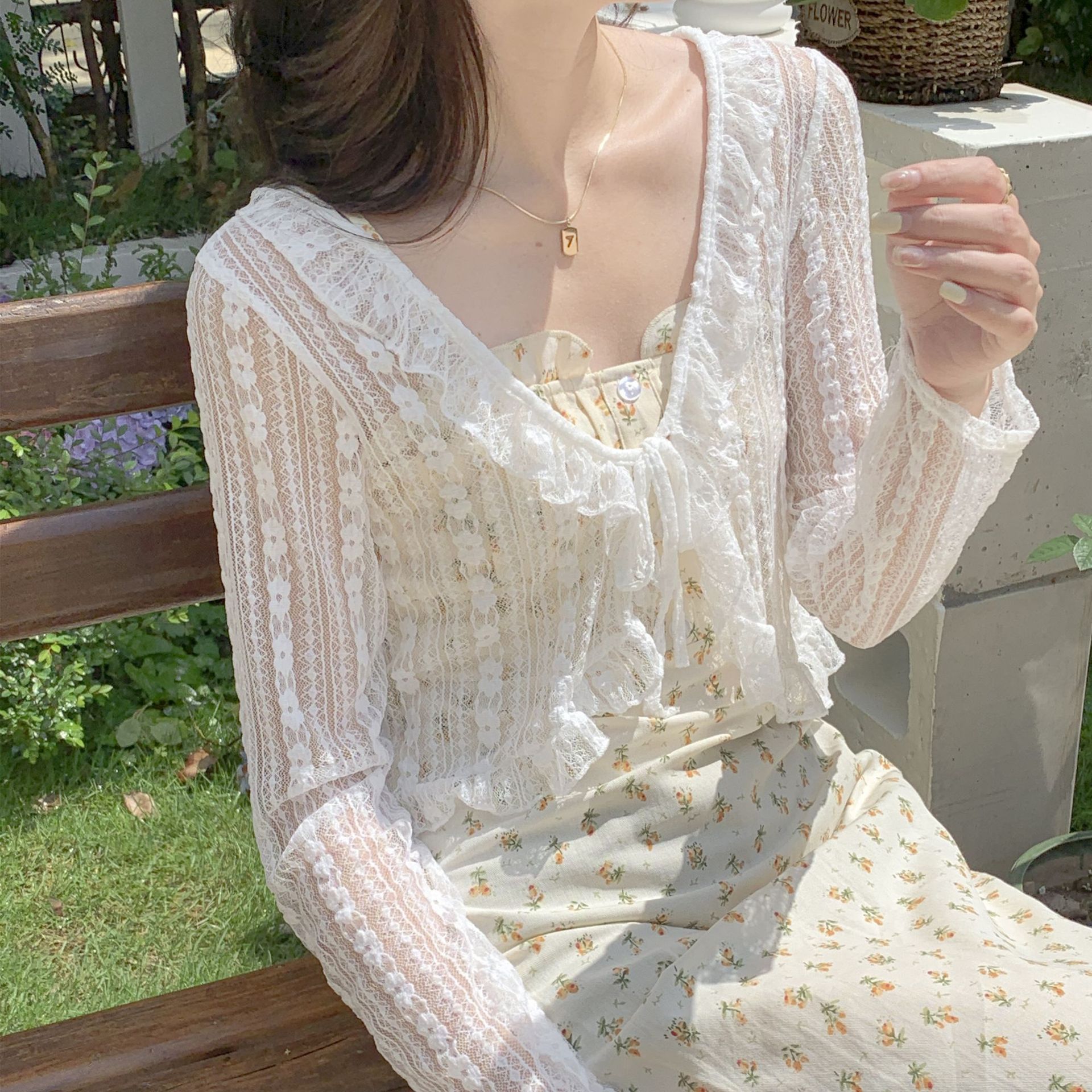 2023 Short Lace Cardigan Coat New Western Sunscreen Clothing Women's Shawl Summer Matching Skirt Inner Layer Top