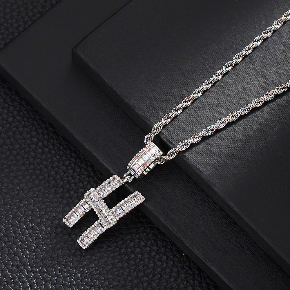 H + 20inch Twist Chain (silver)