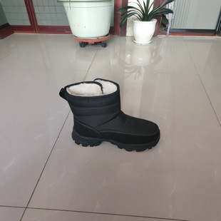 Cross-Border Winter New Snow Boots for Men, Large Size, Northeast Fleece-Lined, Thickened, Versatile Mid-Calf Warm Cotton Shoes for Women