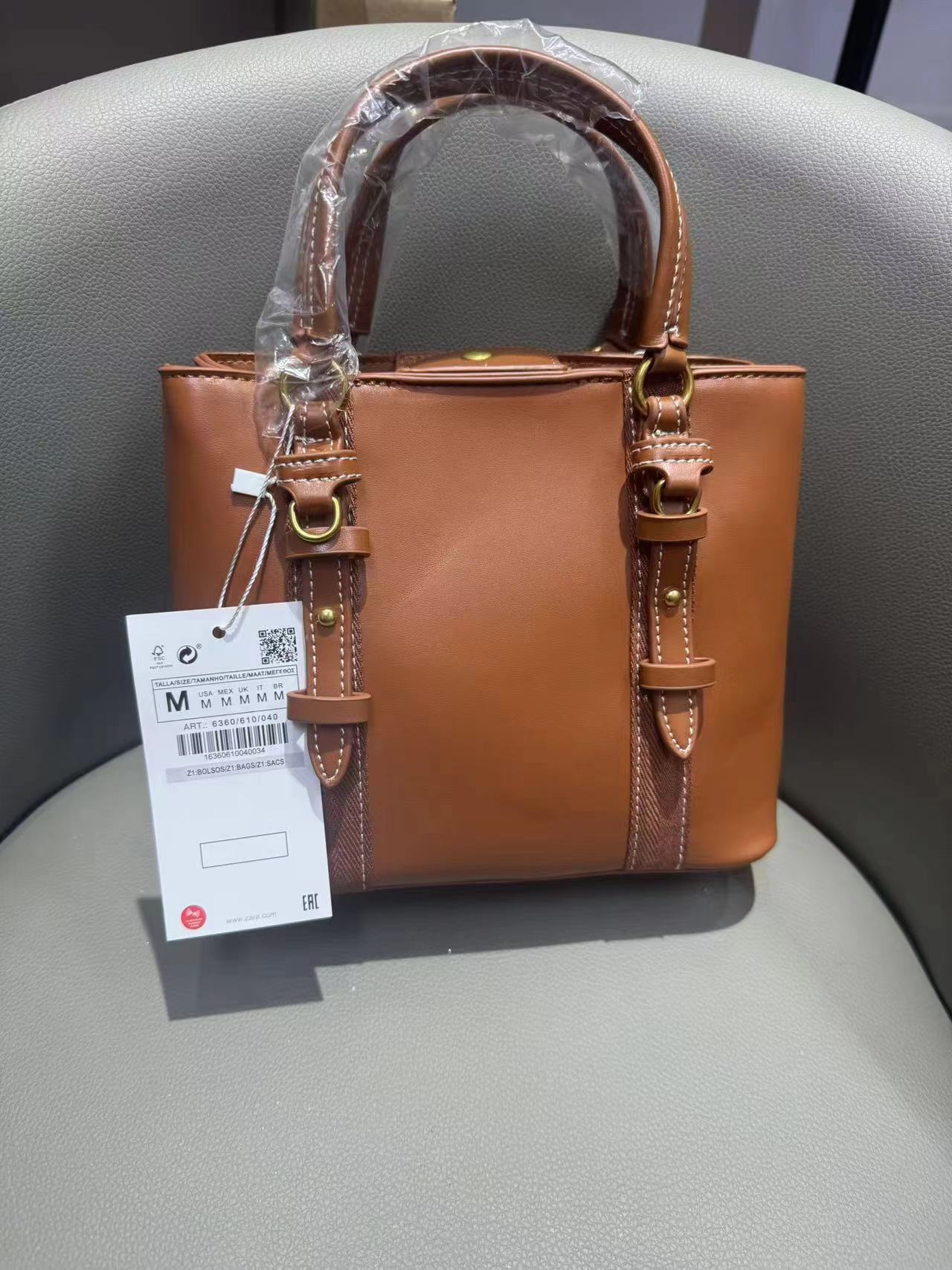 Bolso de mujer 2024 nuevo bolso de mensajero portátil de mini ciudad negro bolso de cubo de todo fósforo bolso asesino de doble compartimento de mano