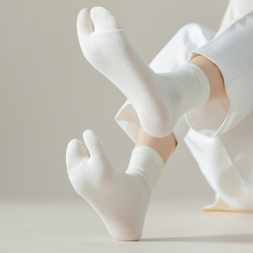 Women's spring and summer two-toed socks, sweat-absorbent cotton socks, Japanese fashion long clogs socks, socks