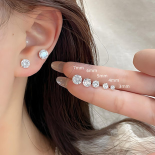 ���W���W�ʯ���ŮС���OӋ925�y�ճ��ٴ��B�����r�ж�������l