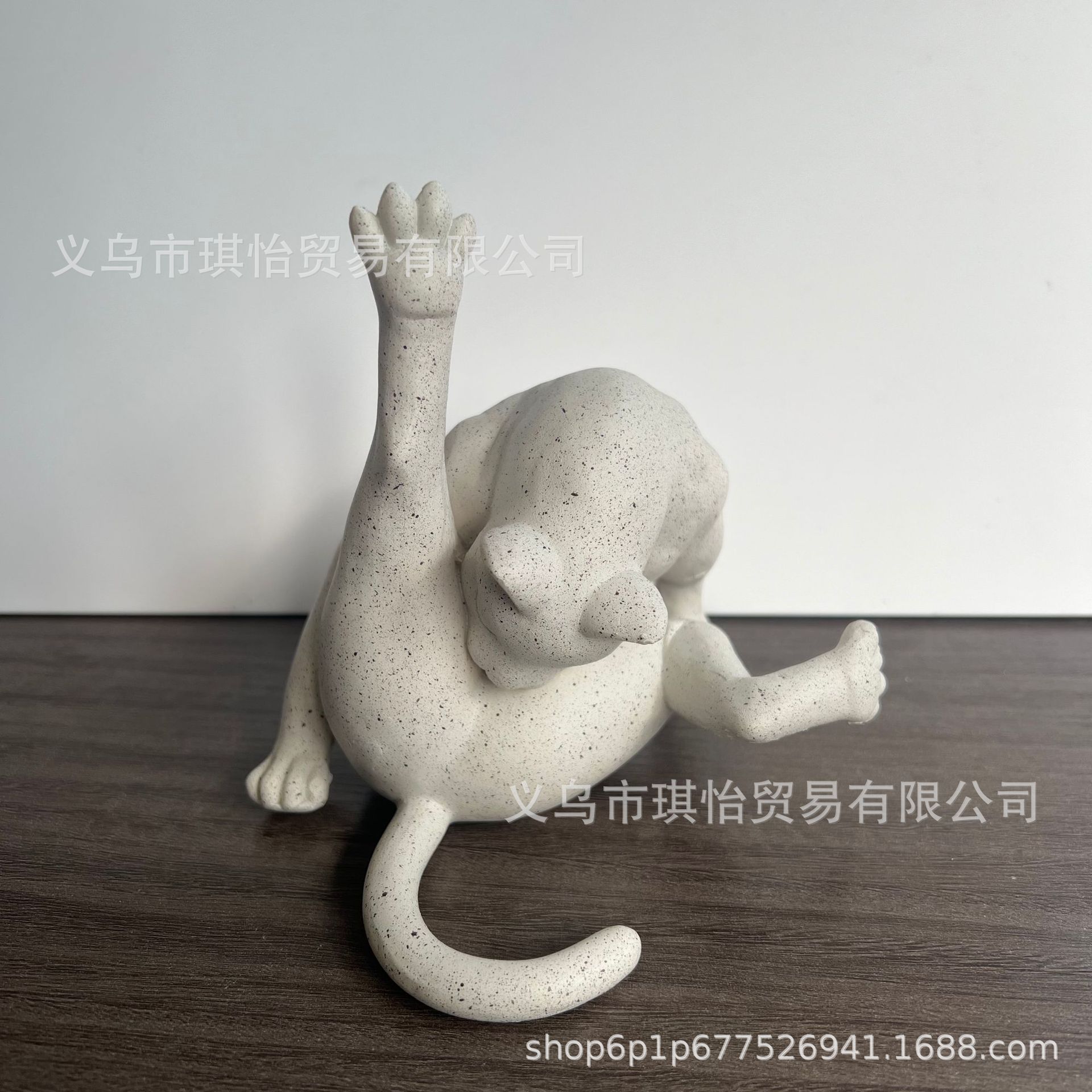 Transfronteriza nueva resina artesanía divertido gato estatua regalo gato culo loco gato dama regalo adornos