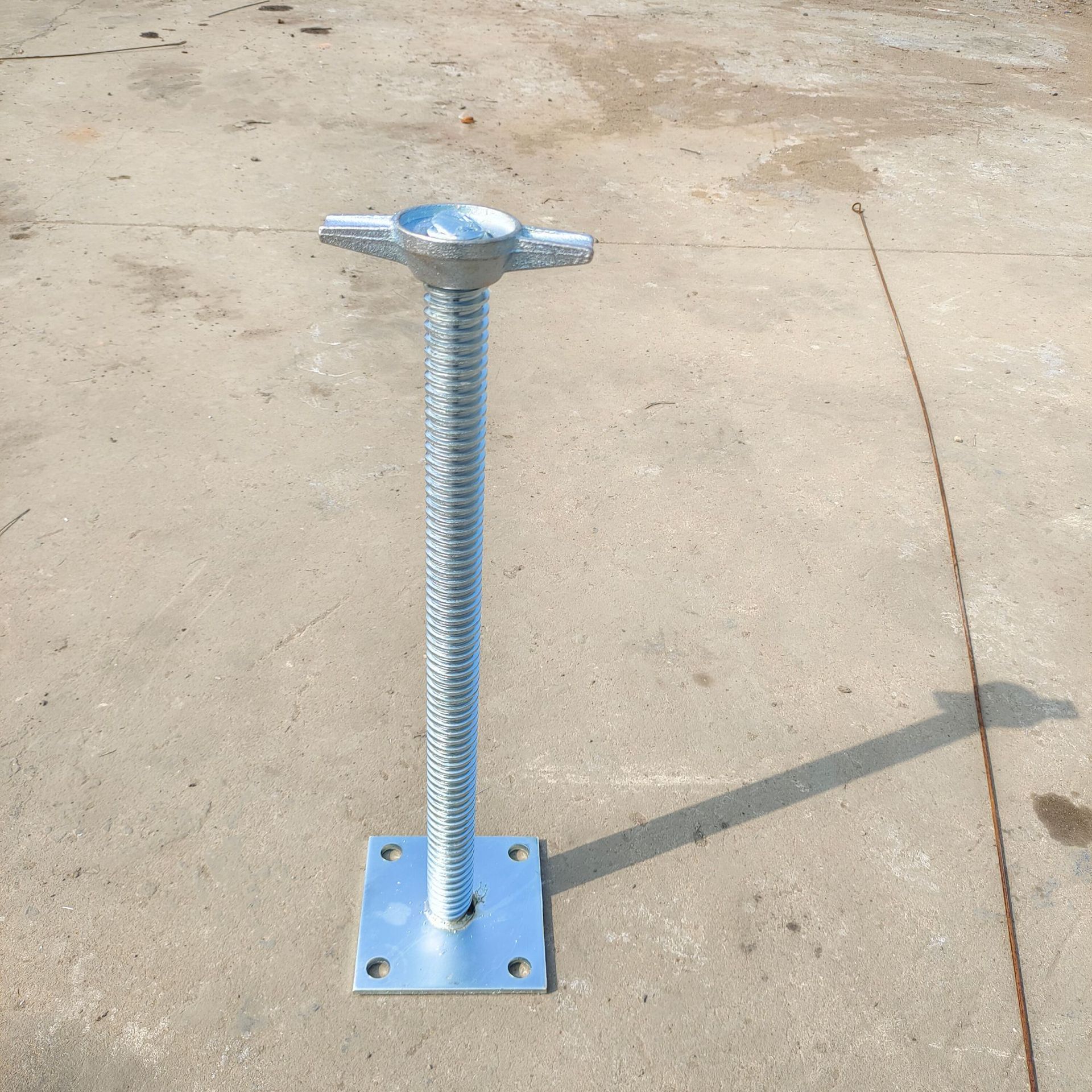 Base Regulable Galvanizada para Andamio image 8