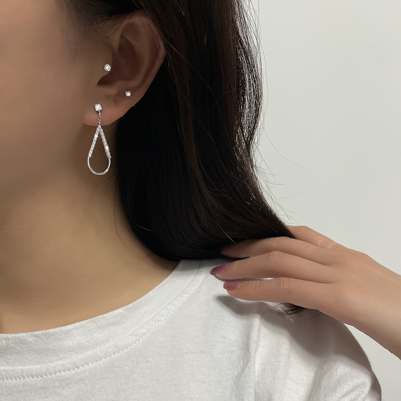 1 Piece Simple Style Water Droplets Copper Hollow Out Inlay Zircon Drop Earrings display picture 4