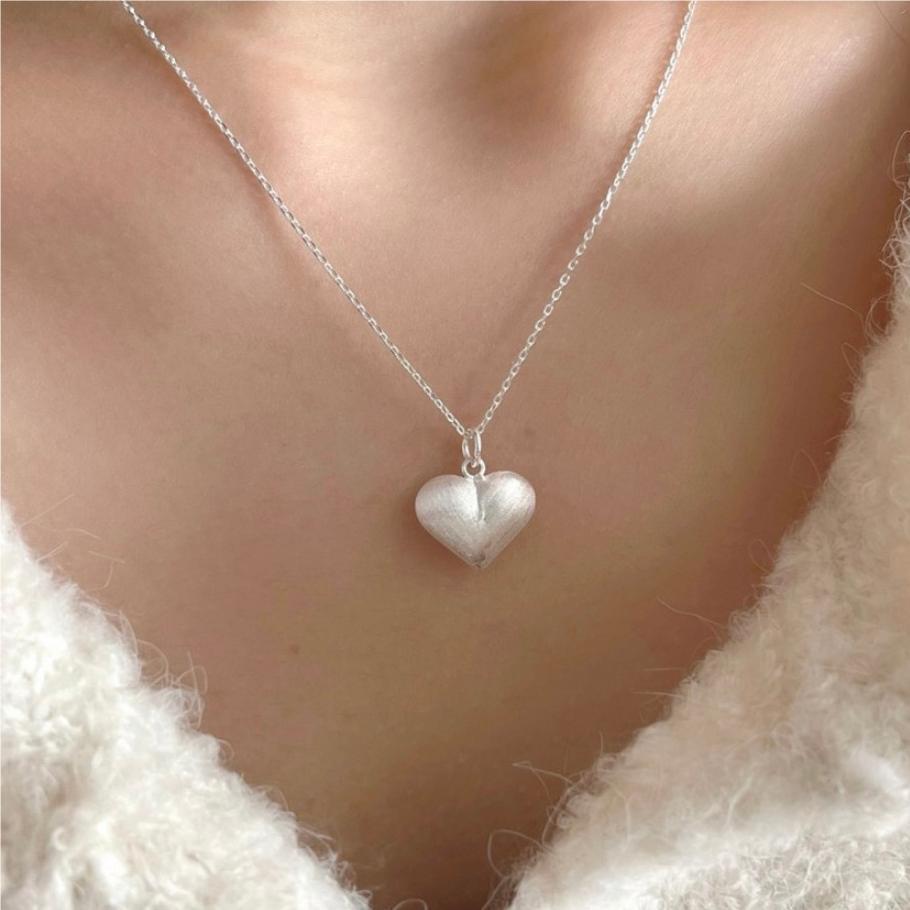 12g Weight Pendant Necklace Classification 1 Pair Quantity Daily Occasion 925 Sterling Silver Material Heart Shape Pattern Women'S Gender Simple Style Style 925 Sterling Silver Heart Shape Pendant Necklace 3
