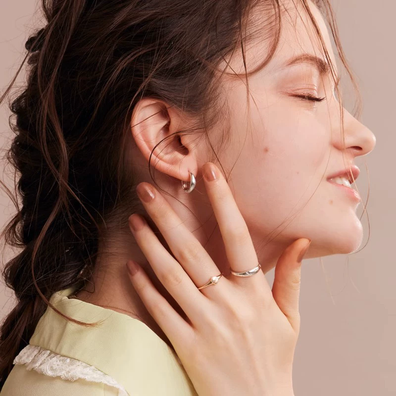 Sophisticated Japanese carved ring, silver 925 sample, 14 carat white gold, gold and silver