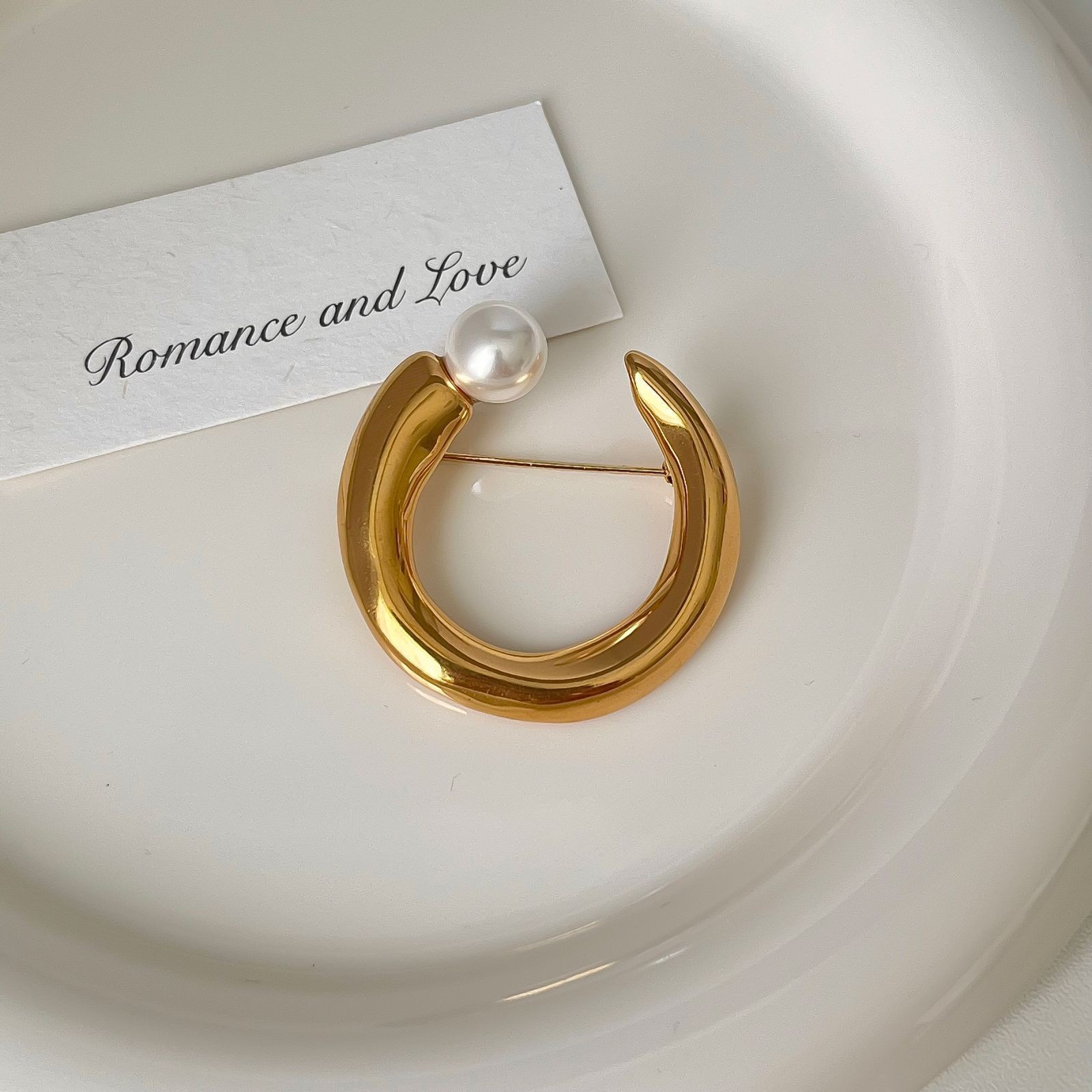 1#골드 C자형 브로치