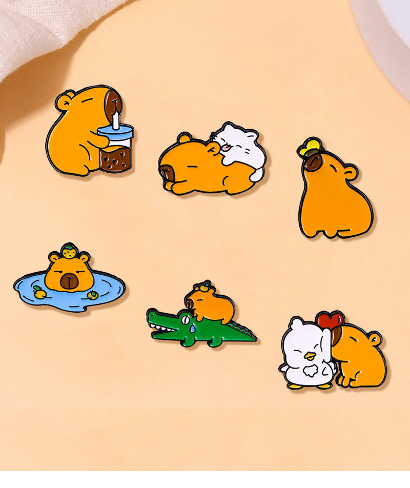 6g Weight Cute Pin Animal Capabala Alloy Enamel Unisex Brooches