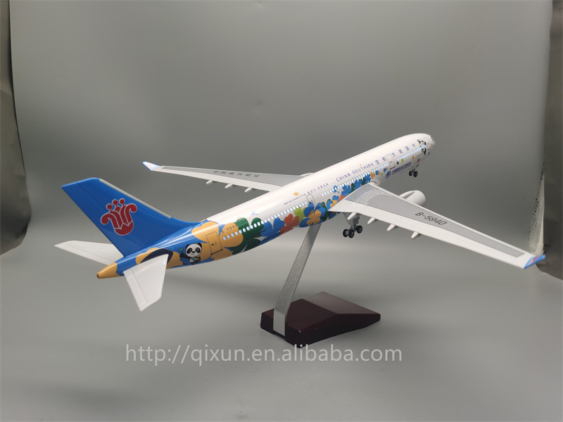 Emirates Scale 1:160 46cm A380 Emirates Modelo de avión de simulación ligera