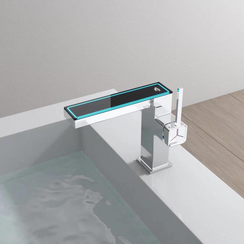 Todo el cobre lavabo grifos domésticos del hotel baños de pantalla digital luz de atmósfera lavabo agua caliente y fría inteligente moderna y simple image 5