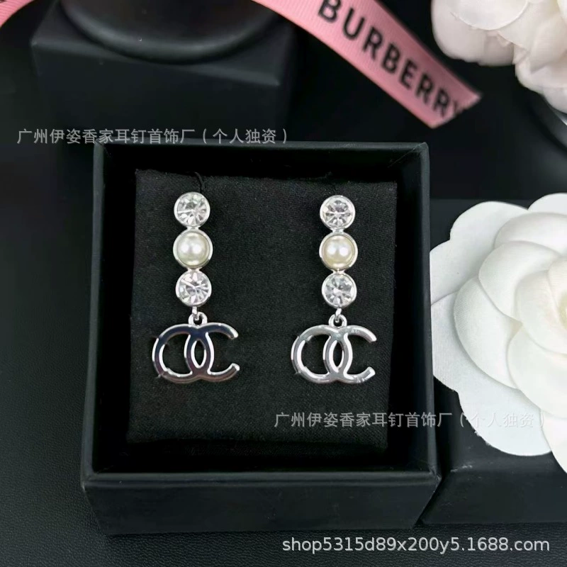 Сережки-перлы с буквами, аксессуар, стиль Chanel, высококачественный стиль, образец серебро 925