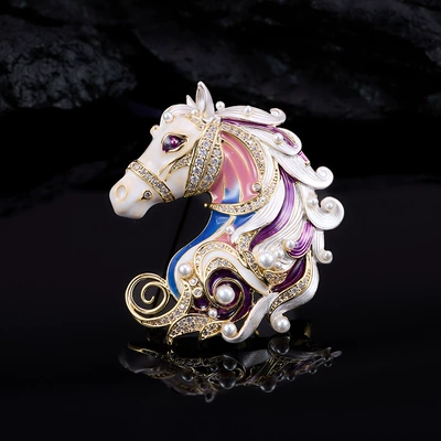Year of the Horse Enamel Pearl Gold Horse Brooch for Women, High-End and Elegant Suit Coat Brooch Pin Gift Accessory Wholesale (Yaxa sancaqları) - color