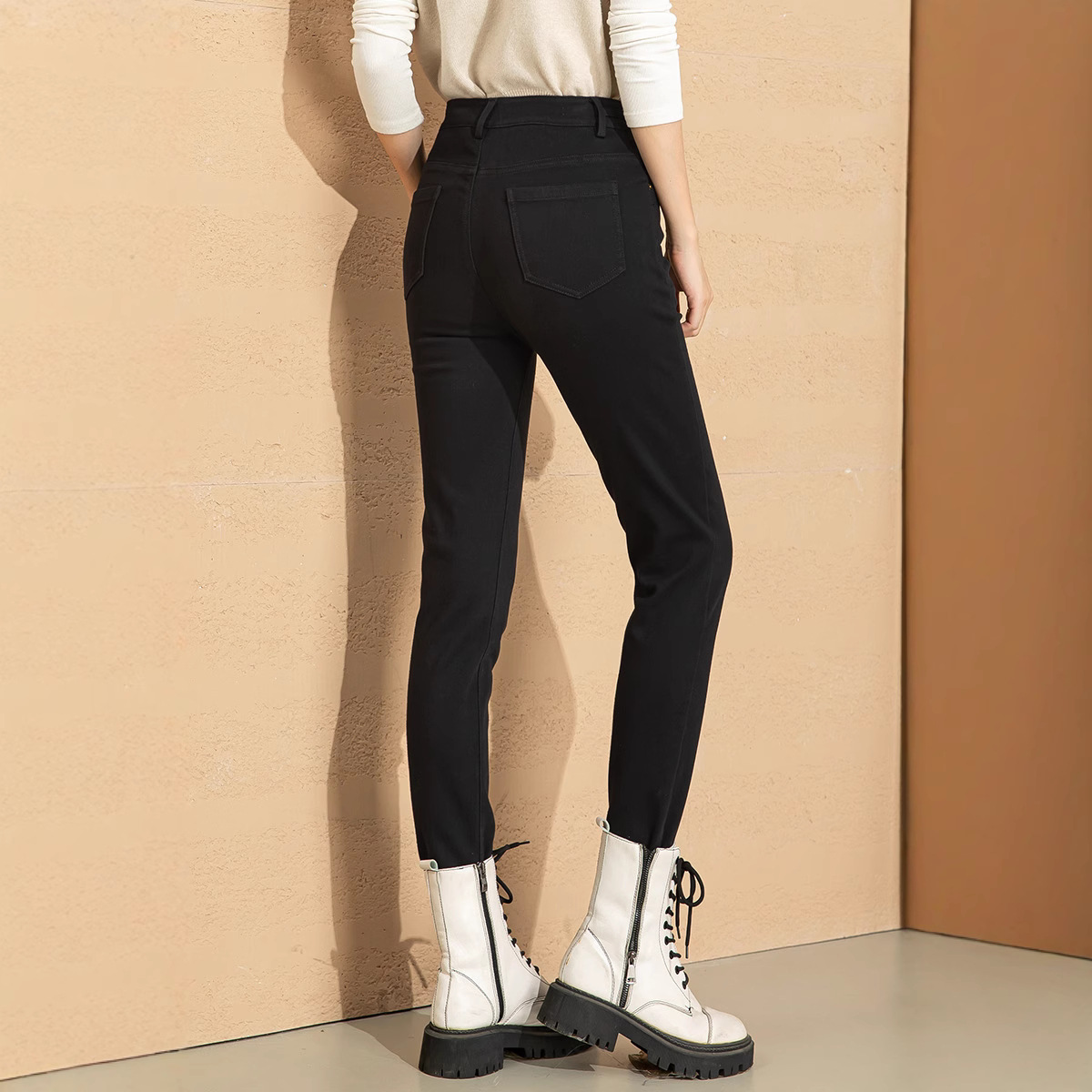 Quần jean nữ skinny cạp cao ôm sát đen co giãn — Màu đen