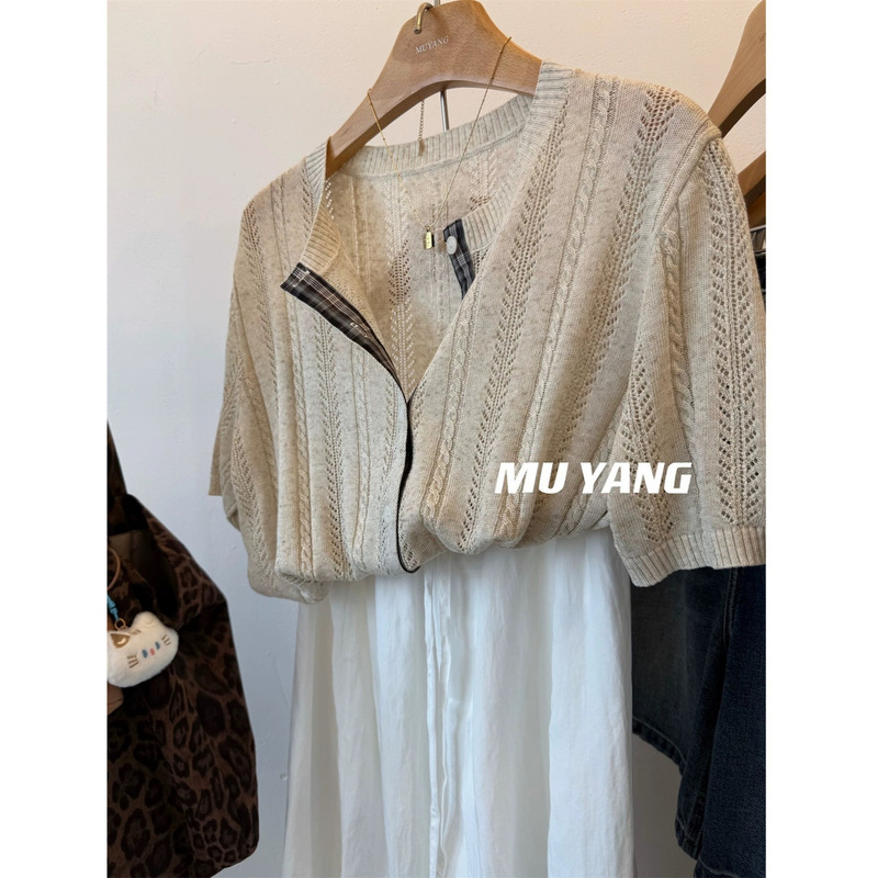 Muyang Exquisite Craftsmanship! Plaid Patchwork Hollow-Out Pattern Short-Sleeve Knit Cardigan for Women, Korean Style Gentle Cardigan Muyang Exquisite Craftsmanship! Plaid Patchwork Hollow-Out Pattern Short-Sleeve Knit Cardigan for Women, Korean Style Gentle Cardigan