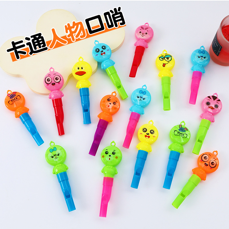 Juguetes de plástico de dibujos animados para niños animadores coloridos jueces silbatos animadores pequeños regalos al por mayor
