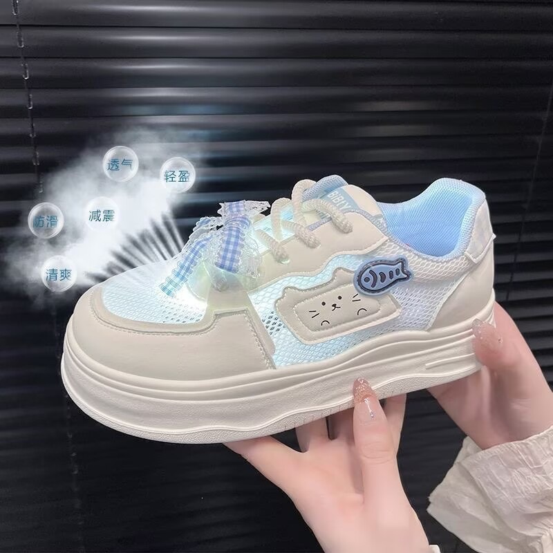 Zapatos blancos de malla de leche de mujer fu fu suela gruesa adorable zapatos de red casuales versátiles 2026 nuevos zapatos de tablero de verano image 4