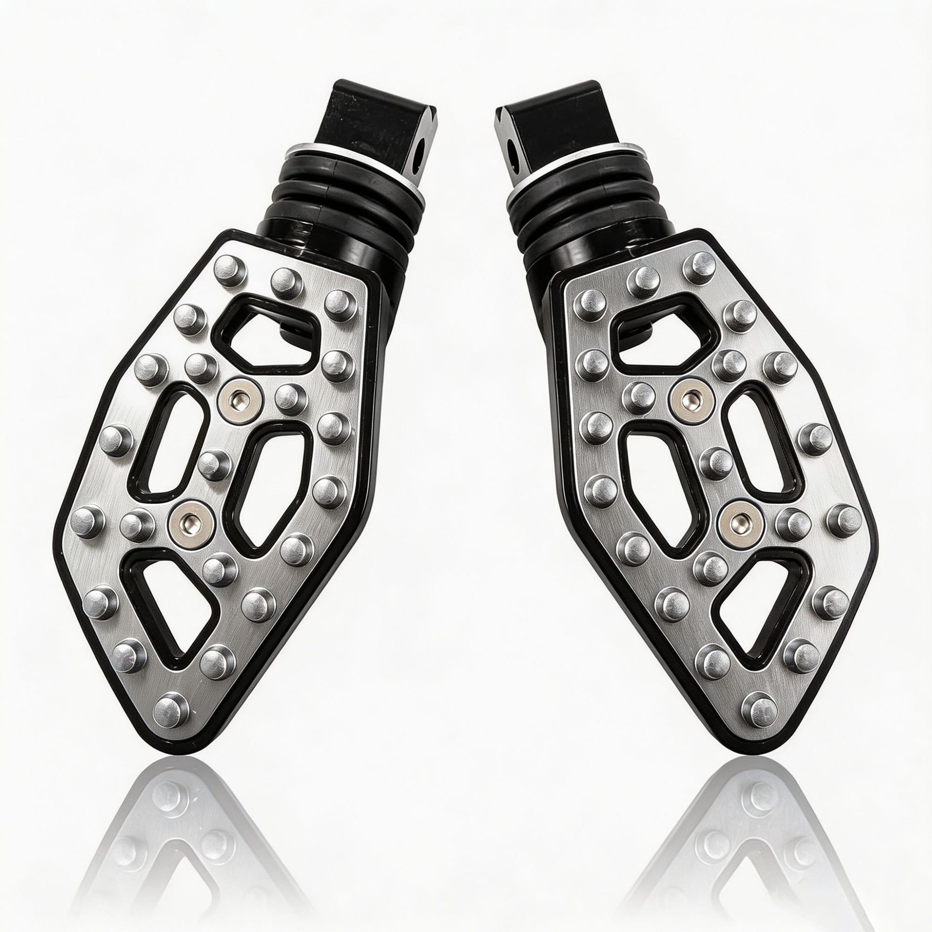 Motorcycle Modification Parts Cnc Aluminum Alloy Hollow-Out Foot Pedals Metal Non-Slip Rear Footrests Universal Wear-Resistant Foot Pedals