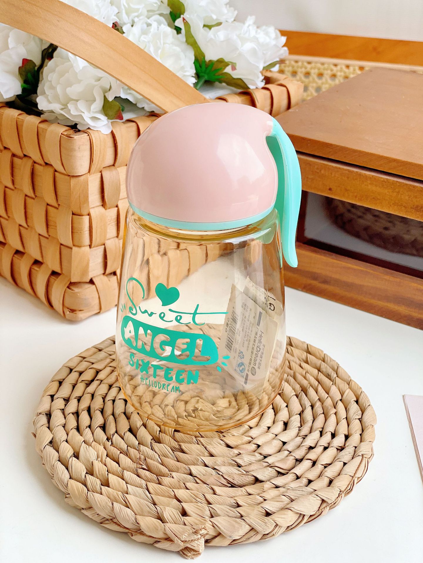 Cada 5 Yuan taza de cerámica taza de liquidación cantidad de stock no es mucho taza de café taza de agua taza de dibujos animados taza de desayuno