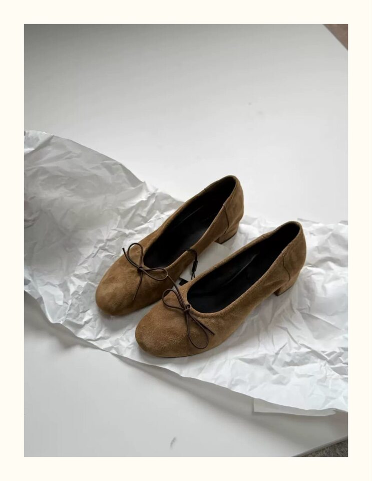 Giày búp bê Mary Jane da lộn mũi tròn đính nơ gót thô thấp — Khaki (da lộn), Màu nâu (da lộn), Màu đen (da) chi tiết 8