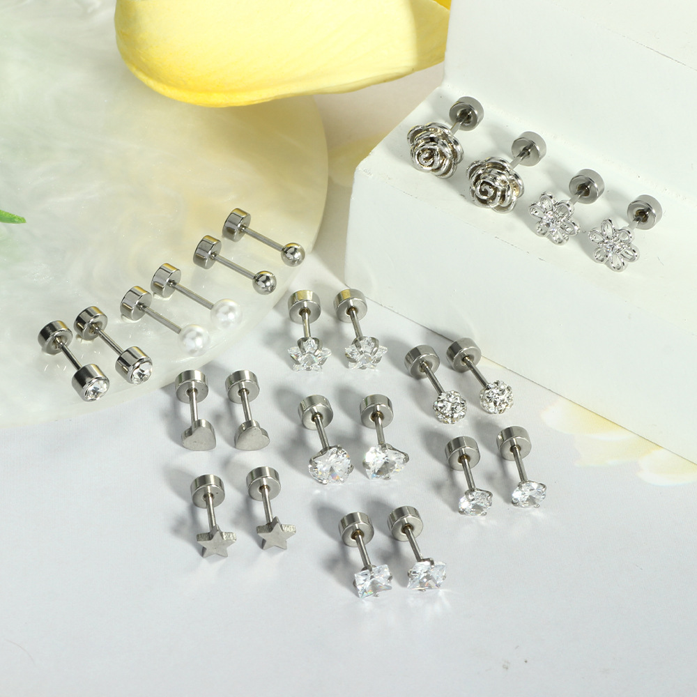 16G labret stud size and finish detail