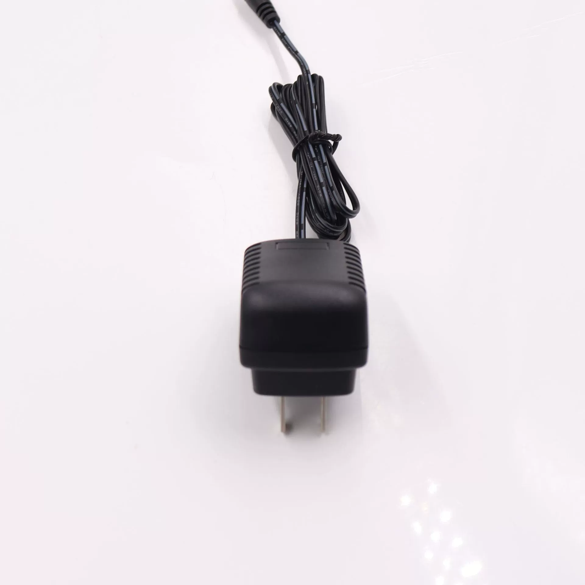 Беспроводной источник питания 24V0.5A для пульта денного тренера собаки, 12W, сертификация CCC 62368 стандарт