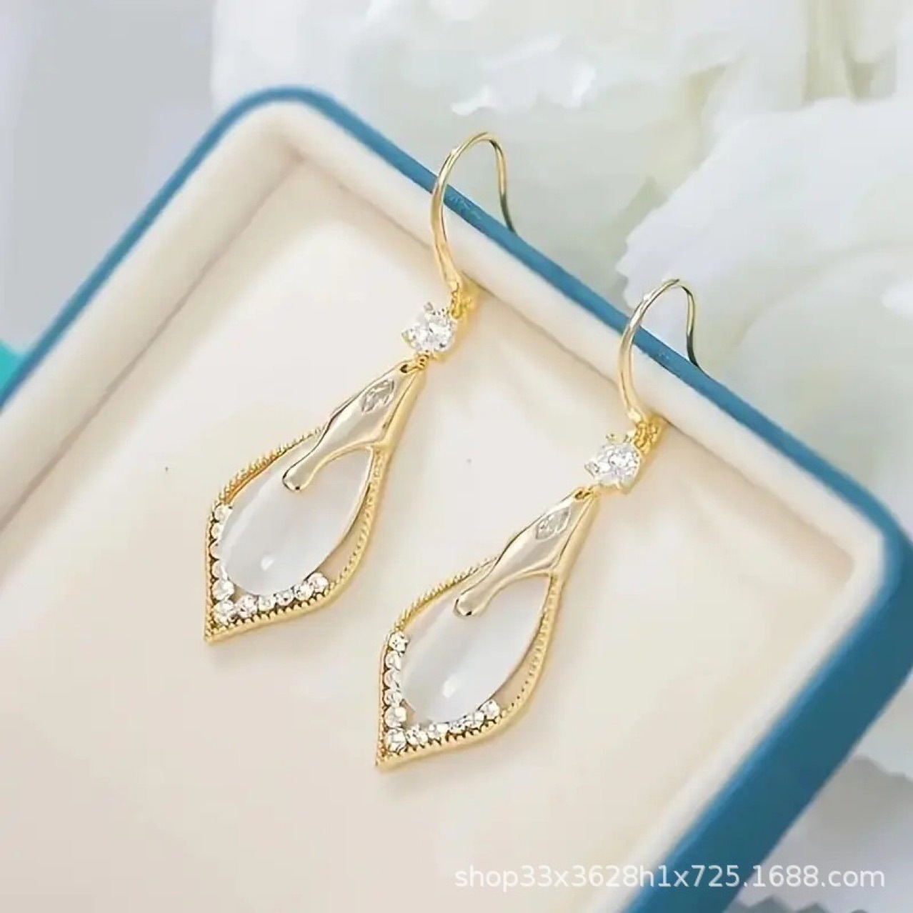 Elegant fashionable sophisticated universal agile earrings…