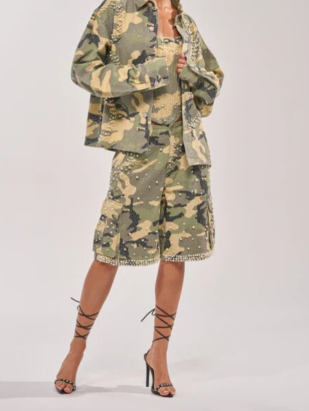 green rhinestone camo denim bermuda shorts detail 9