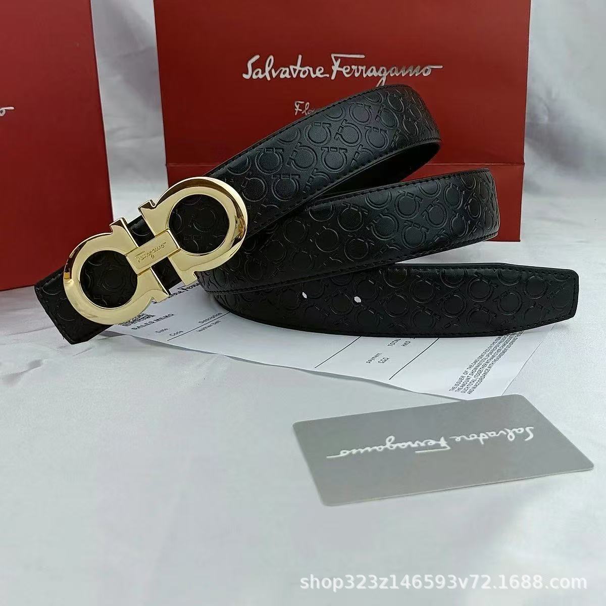 Horseshoe pattern gold buckle [hanging buckle-gift box] / 105cm