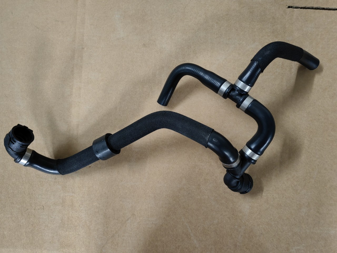 4M0122449AQ para Volkswagen Audi tubería de agua de refrigerante 4M0 122 449 AQ