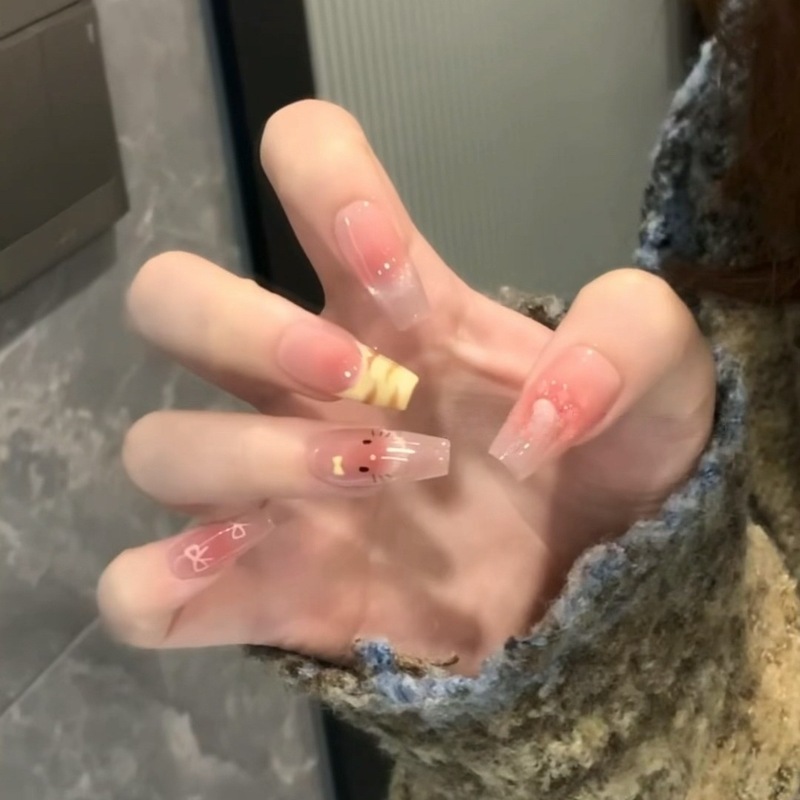 子供用ウェアラブルネイル、超かわいいアップルキティホワイトニングマニキュア、取り外し可能なショートネイル、手描きの甘い女の子イン|undefined