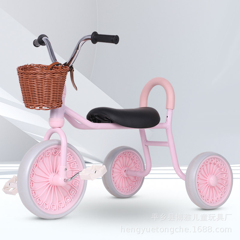 El coche de pedales para bebés se utiliza principalmente para vehículos infantiles transfronterizos, adecuado para niños de 1 a 3 años, cochecitos para niños de 3 a 5 años, triciclos con vista panorámica.