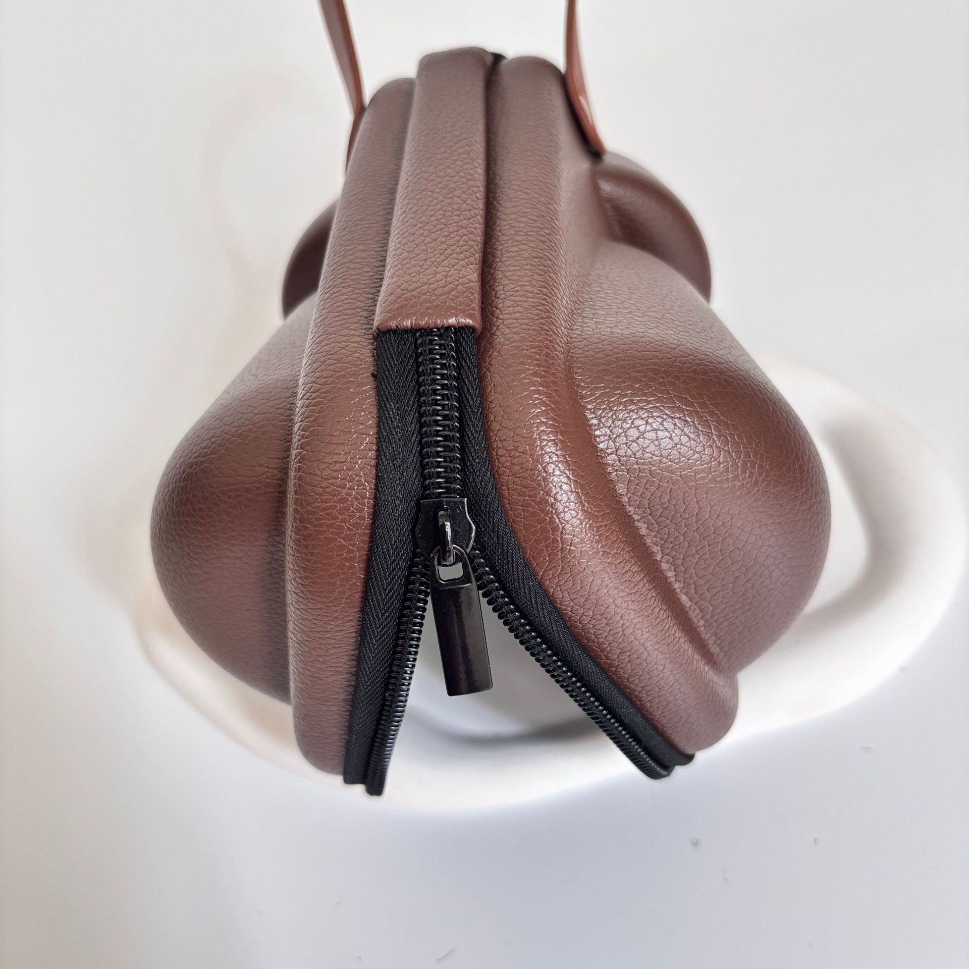 21c49a3aab7599d006107172f77086