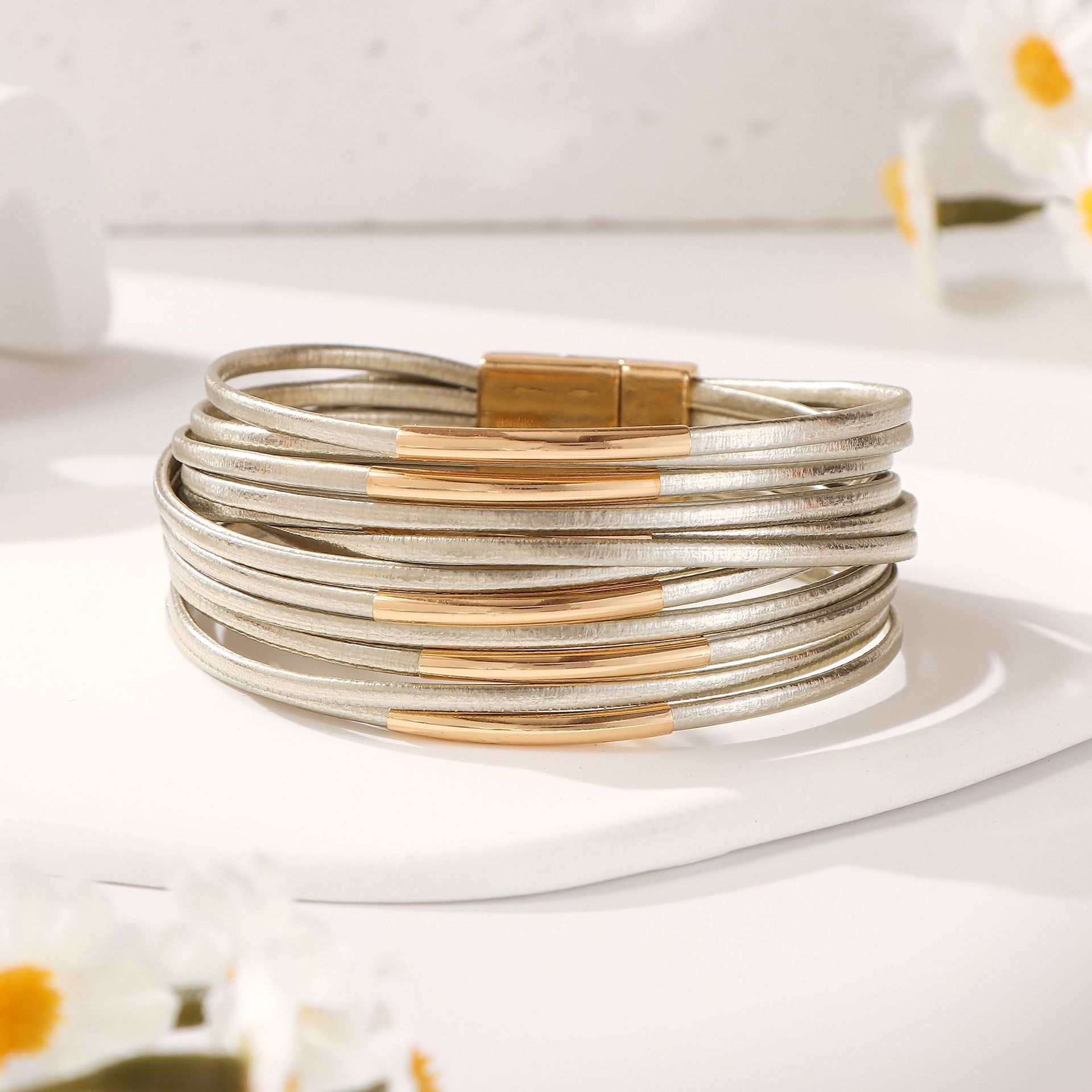 (Cross-border trading), magnetic bracelet, polyurethane beads, copper handle, accessory, boho style, simple and elegant design