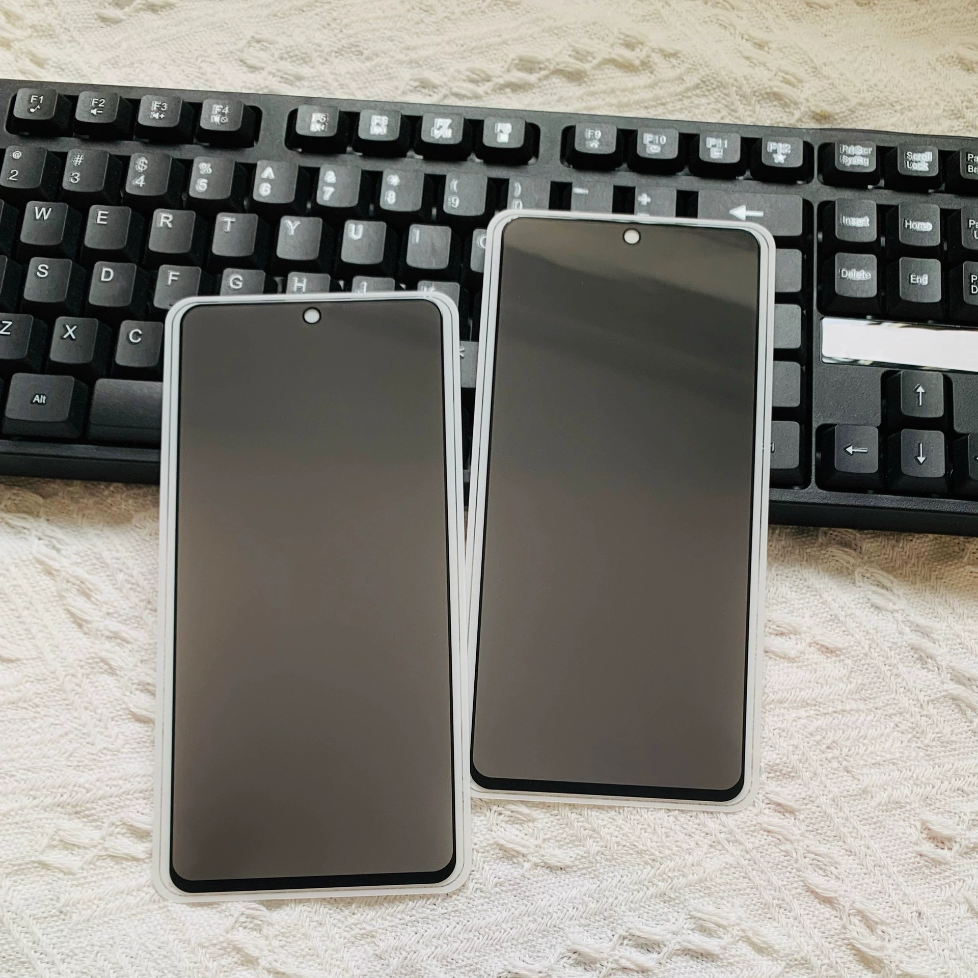 Подходит для Redmi K90pro высокоглянцевое противозаметное закаленное стекло и Redmi note15pro полное закаленное стекло против слепого зрения