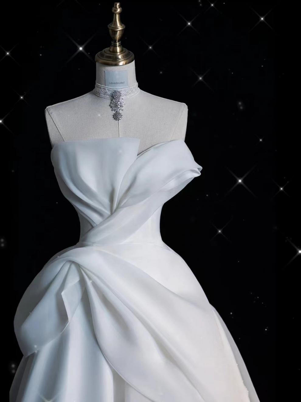 2025 New Style Elegant Bride Petite French Light Luxury High-end Wedding Dress Strapless Travel Shoot Outdoor Gown_ecoleips.com