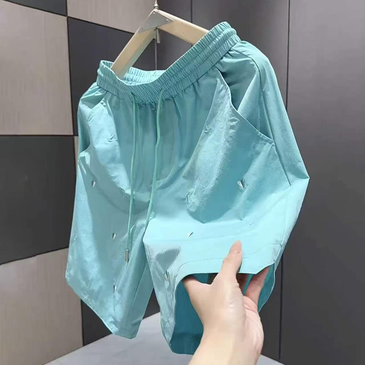 Men's Clothing Luxury Men's Lightweight Shorts Summer Embroidered Fresh Clean Elegant Versatile Candy Colored Bottoms_viptrois.com