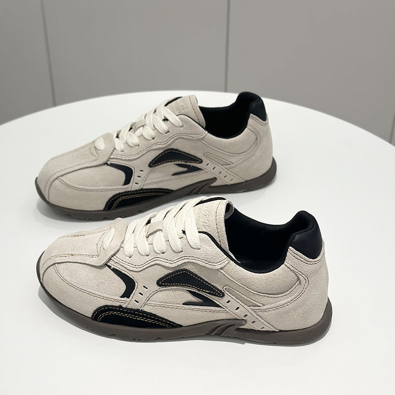 Shougu Forrest Gump Femmes 2024 Automne Nouveau Cuir Polyvalent Respirant Formation Plate Simple Chaussures À La Mode_voghion.com