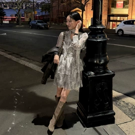 女式针织衫;休闲裤;半身裙
