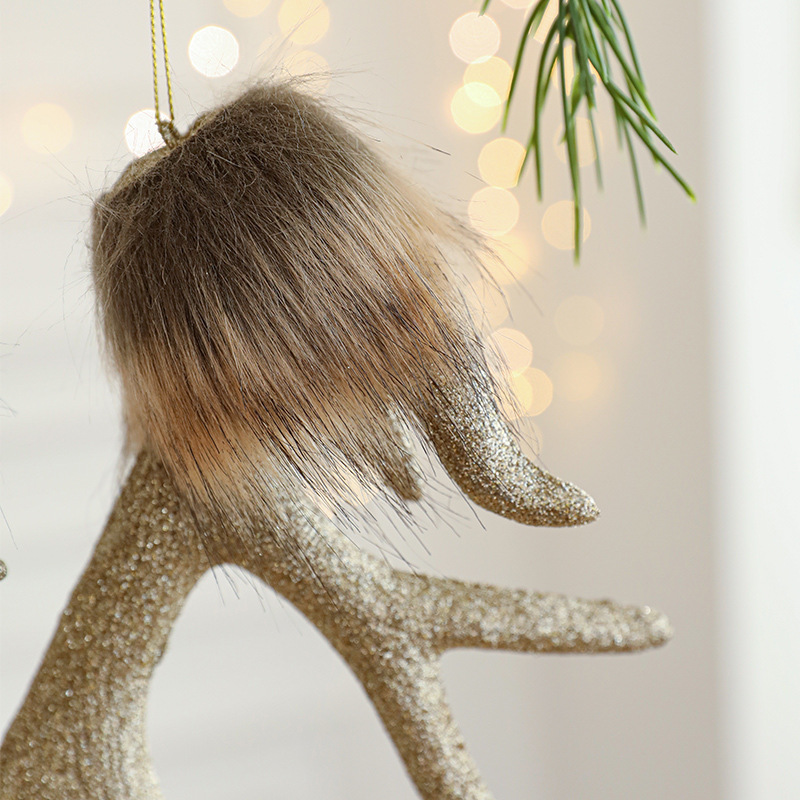 Hong Kong Heng nuevo estilo Elk Cuerno árbol de Navidad decoración colgante decoración diseño de la ventana de resina con el pelo cuerno colgante Decoración