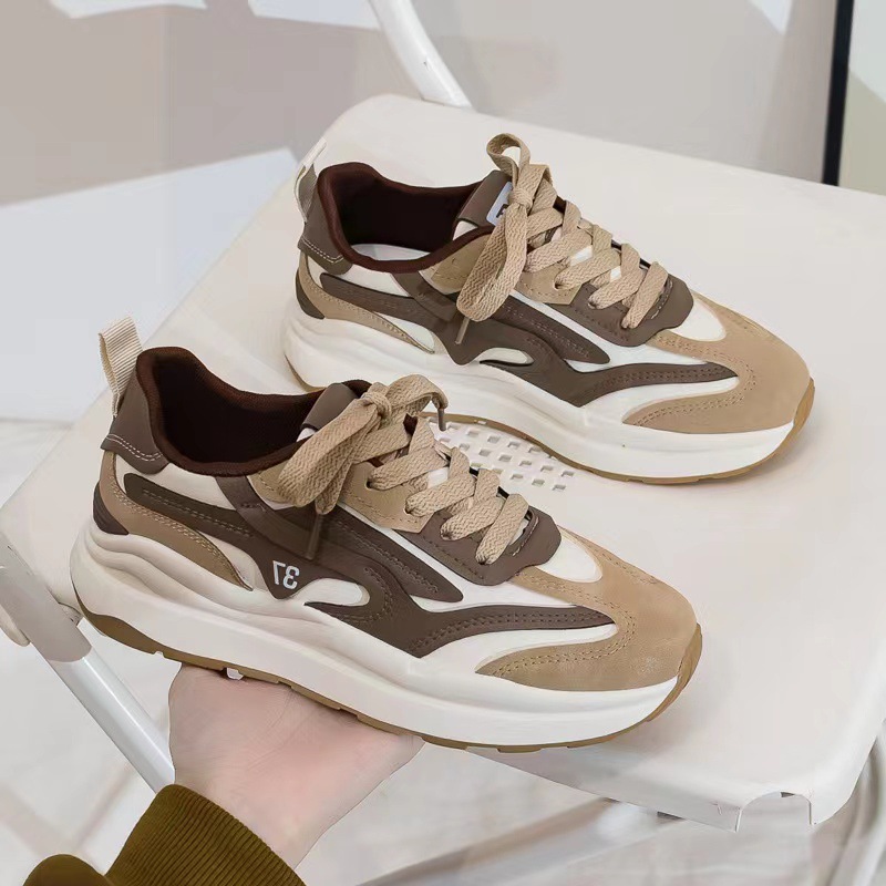 Forrest Gump Old Shoes New Spring and Autumn Fashion Zapatos de mujer de suela gruesa Venta al por mayor transfronteriza Deportes de ocio con zapatos blancos altos