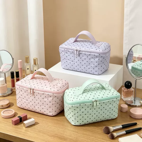 26-year-old mint-colored polka dot makeup bag, double-layer portable makeup bag, travel skincare storage toiletry bag for women