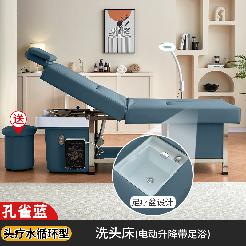 Pavo real azul + circulación de agua