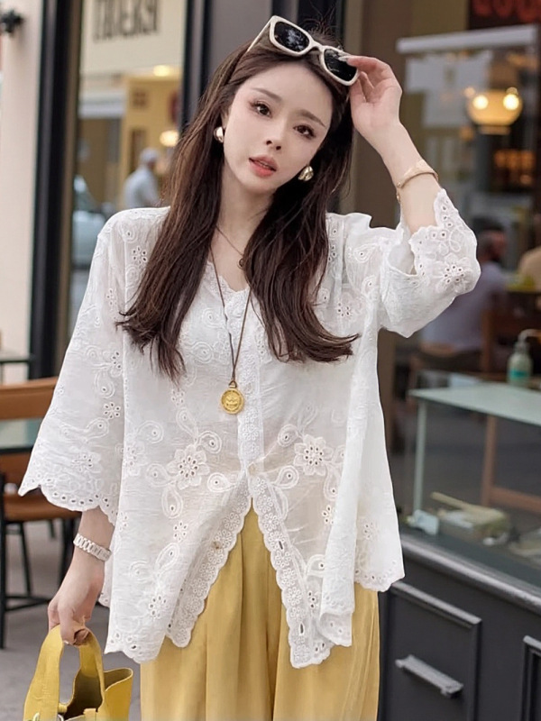 韓国レースジャカード刺繍七分袖シャツ女性用夏の見栄えの良いファッショナブルな年齢を軽減するルーズでシックな日焼け止めトップ|undefined