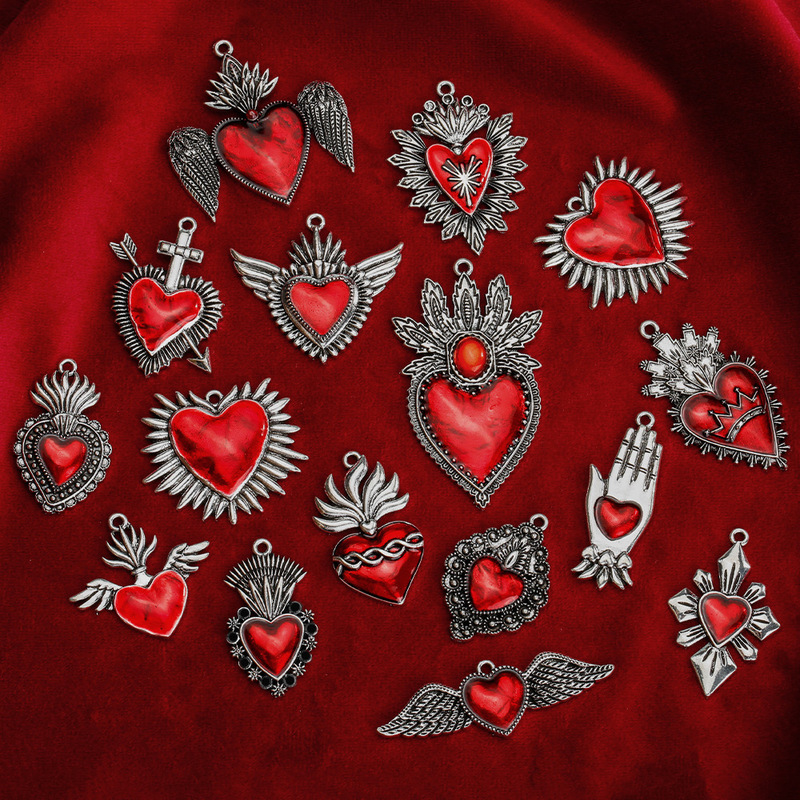 European and American Popular Gothic Style DIY Accessories Retro Red Peach Heart Jewelry Accessories Alloy Dripping Oil Heart Pendant Accessories European and American Popular Gothic Style DIY Accessories Retro Red Peach Heart Jewelry Accessories Alloy Dripping Oil Heart Pendant Accessories