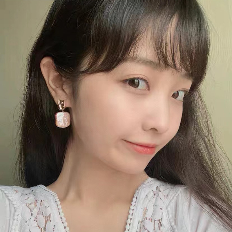 Natural Freshwater Pearl Square Stud Earrings