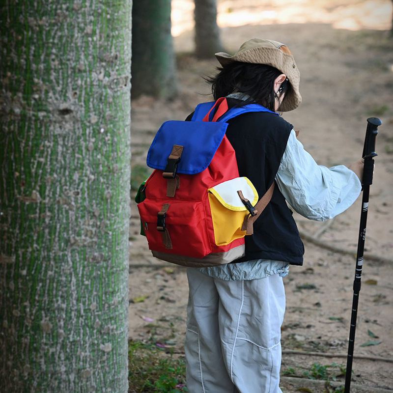 Mochila de montaña de deportes al aire libre para niños 2026 moda de color contraste mochila de viaje de gran capacidad para niños y niñas