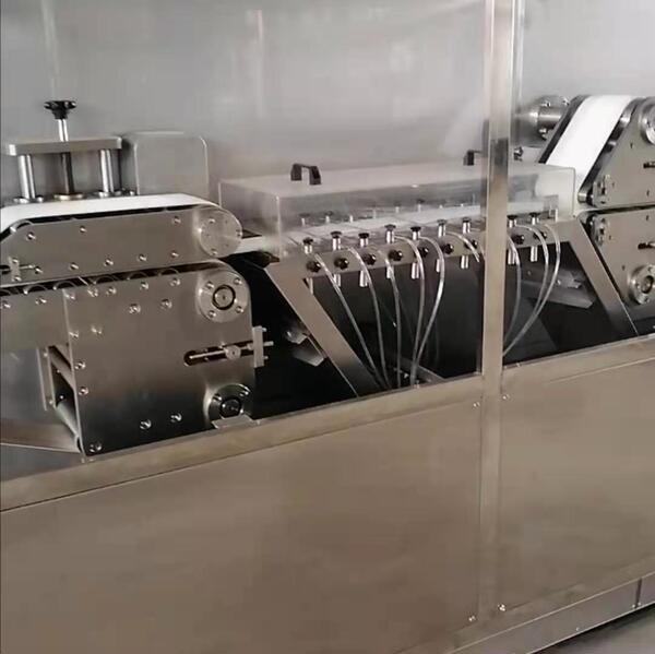 Automatic high speed antibacterial wipes non-woven cloth