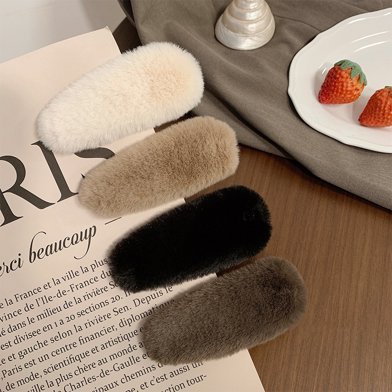 High-grade brown Style Large Plush Hairpin Women's South Korea Retro Bangs Fringe Front Hair BB Clip Hairpin Autumn and Winter