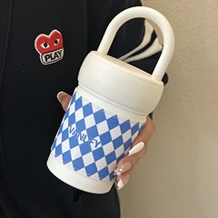 Insulated cup for girls, high beauty, simple and cute handle cup for adults and students, 2023 small and portable new water cup